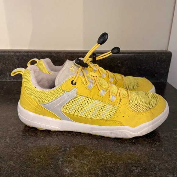 Ecco Lagoon Water Shoes - Size 6 - Picture 2 of 8